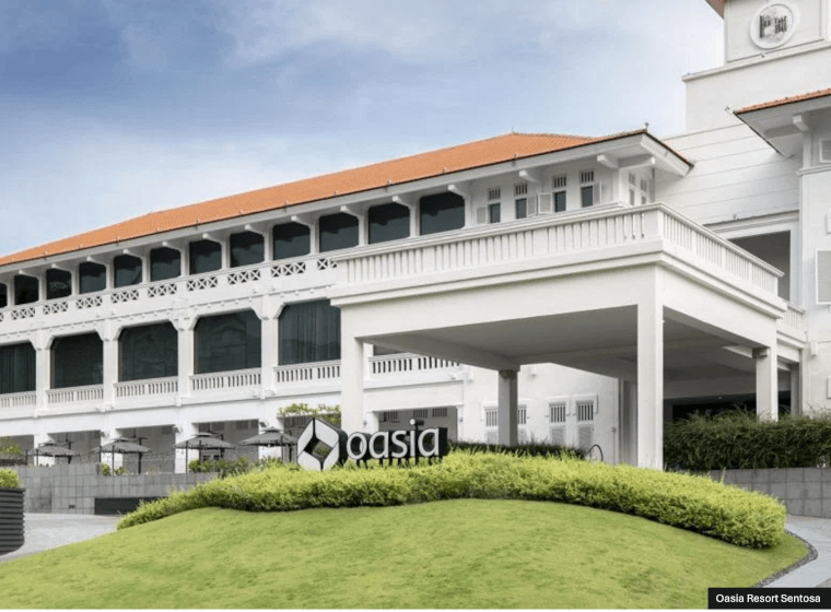 story-slide15_OasiaResortSentosa-Opt.png